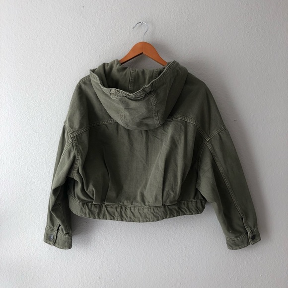 NWOT Zara Cropped Denim Jacket - Picture 2 of 8